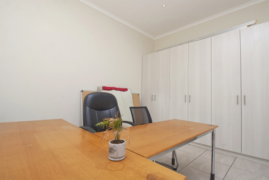 To Let 3 Bedroom Property for Rent in Bluewater Estate Western Cape